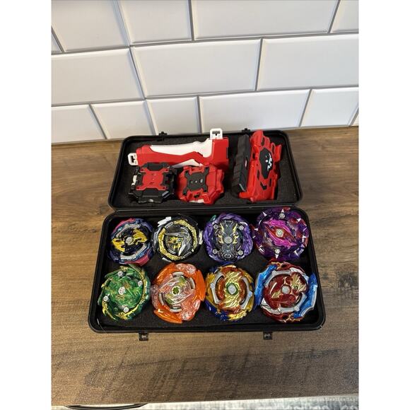 12 Beyblades, Accessories, Carry Case READ - Picture 2 of 11